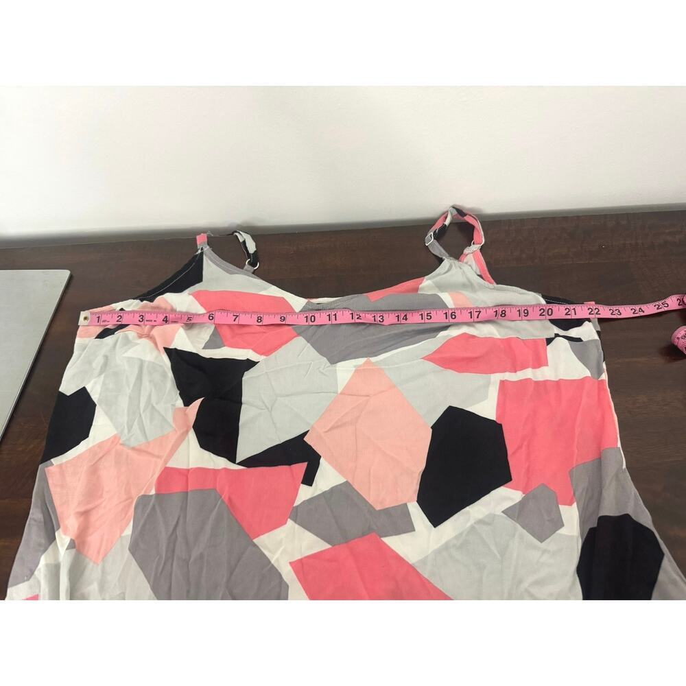 Torrid Essential Multi-Color Geometric Print Tank Top 1X (14/16) - Picture 7 of 9
